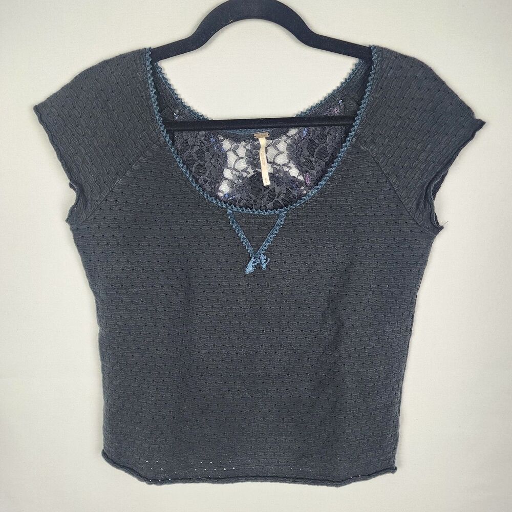 Free People Eyelet Lace Embroidered Cropped Top Black‎ Size Medium Whimsigoth